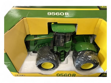 John Deere Prestige Collection 9560-R Tractor by ERTL 1/16 Scale