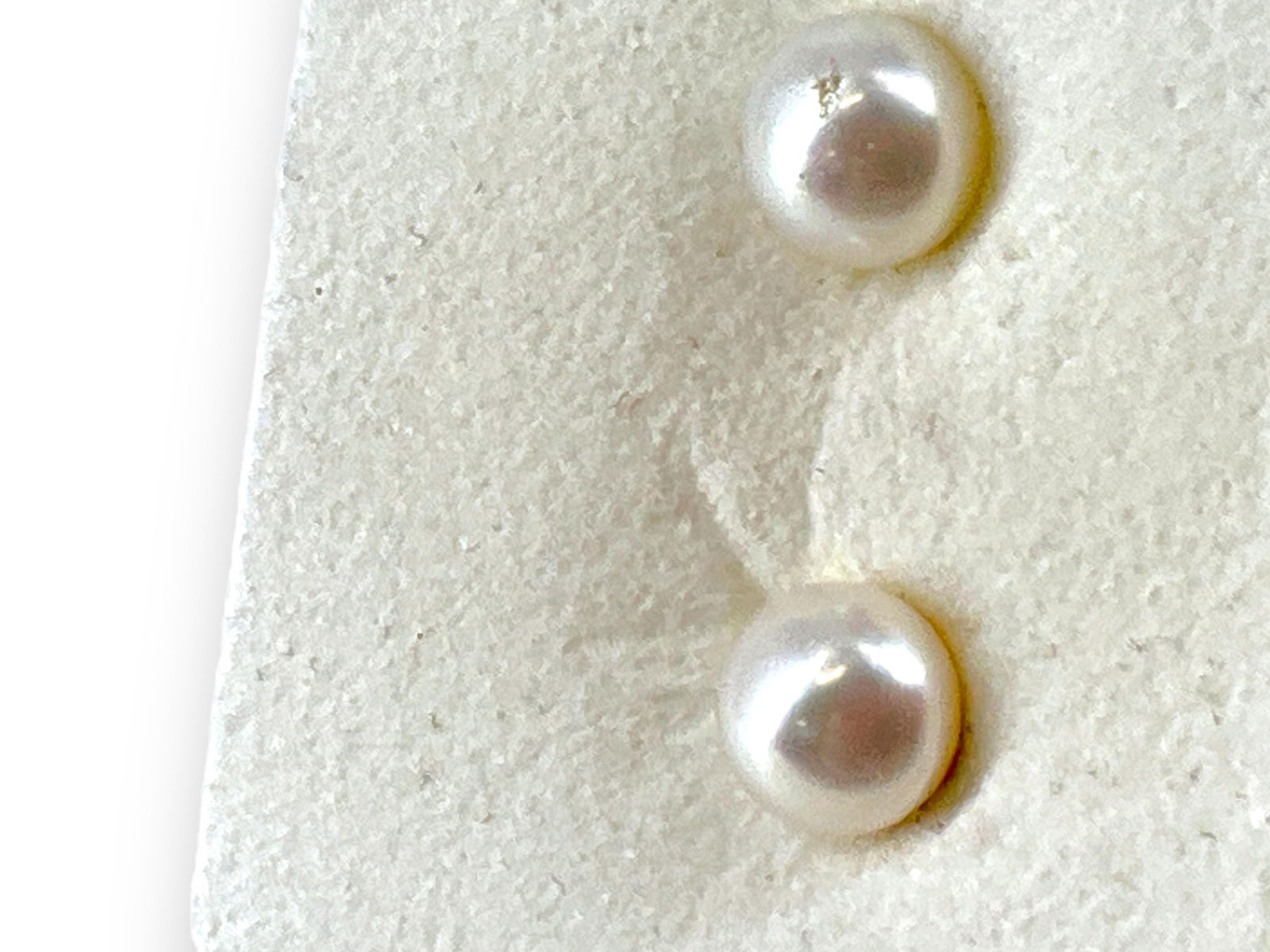 Pearl Stud Earrings with 14kt Gold Backings (1 of 4)