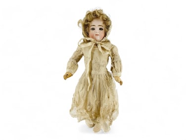 French Market bisque socket head girl.