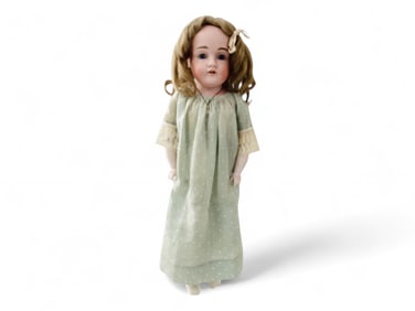 Kestner 154 Dep bisque shoulder head girl.