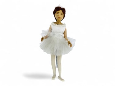 "Ballet Dancer" by ODACA artist Jeanne Singer.