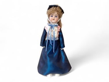 19" Bisque Shoulder Head Child