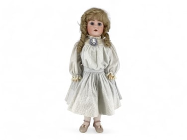 Kestner 192 bisque socket head child.