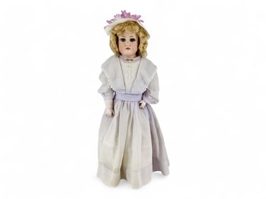 25" Bisque Shoulder Head Child