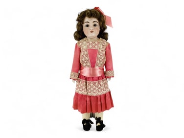 Kestner 154 bisque shoulder head girl.