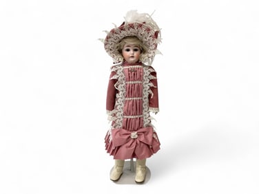 Ernst Heubach bisque shoulder head girl.