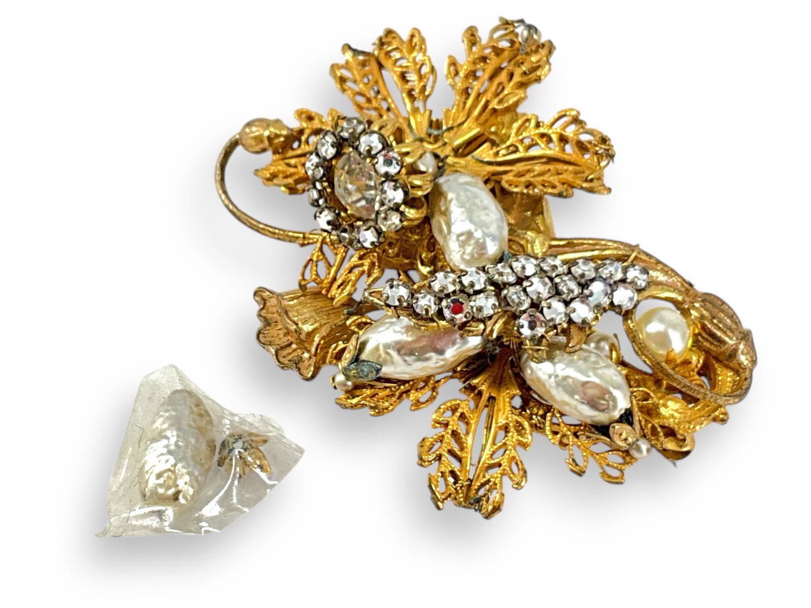 Signed "Miriam Haskell" Vintage Brooch (1 of 5)