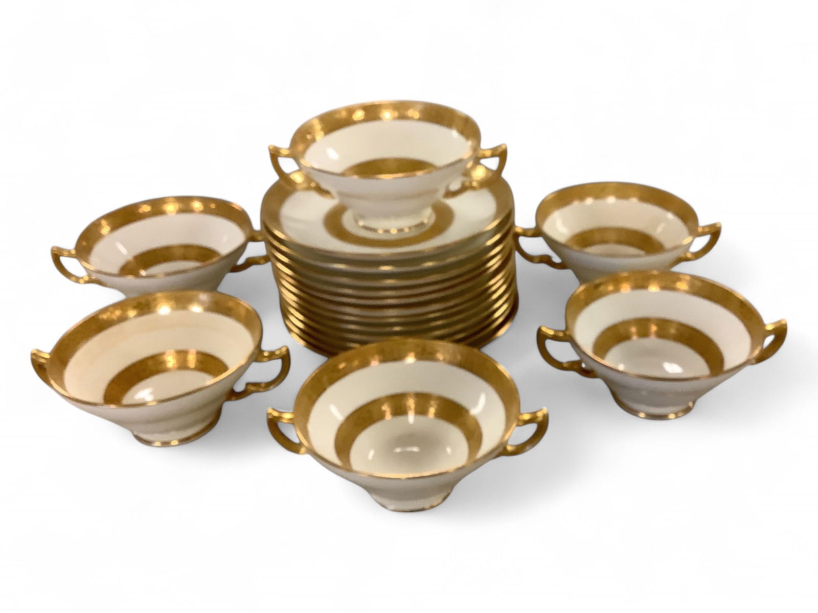 Vintage Mintons Ovington Brothers: Vintage Mintons Ovington BrothersIncludes 6 consommÈ cups with 12 saucers.