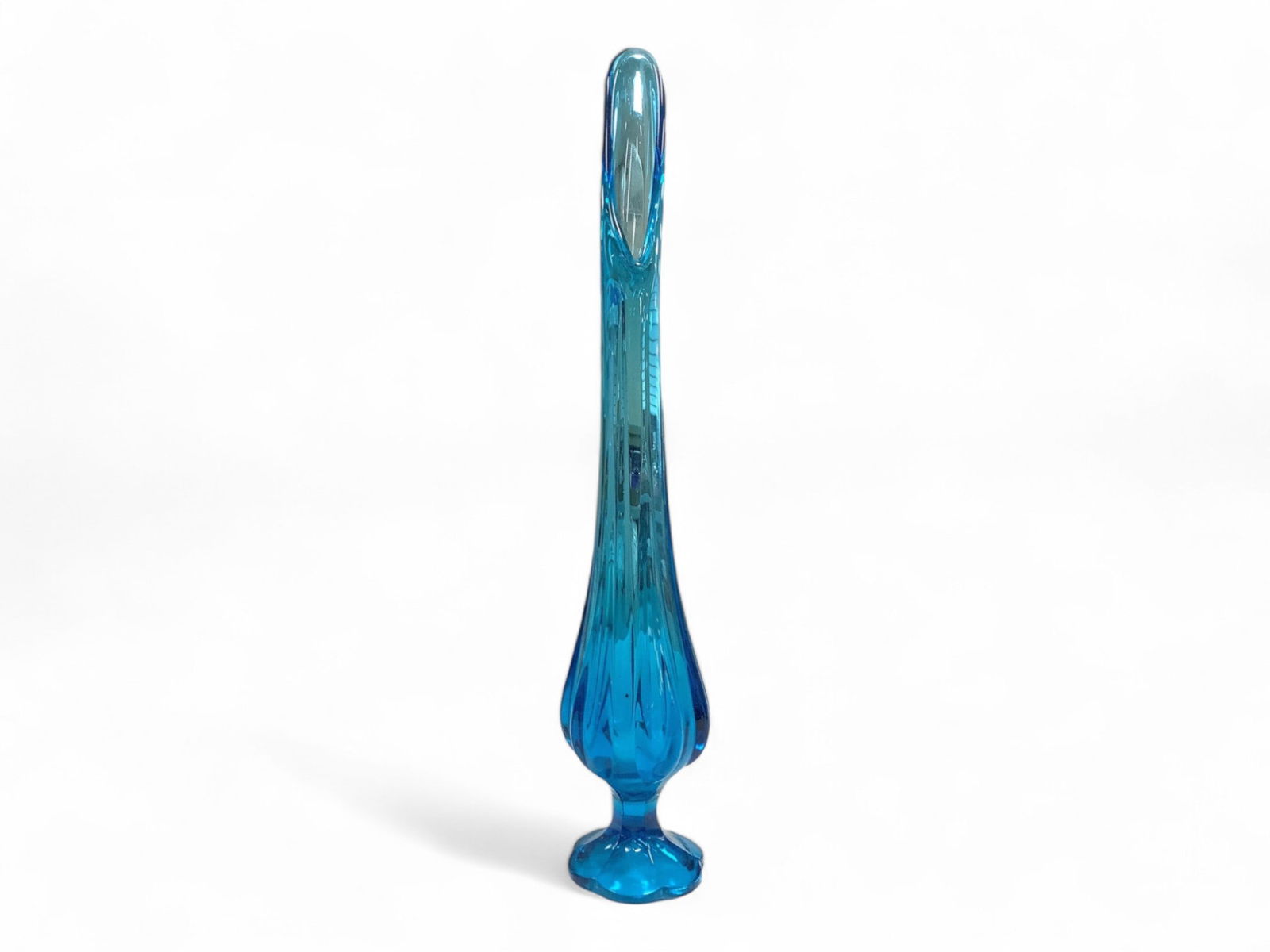 Vintage L E Smith Glass 6 Petal Swung Vase (1 of 1)