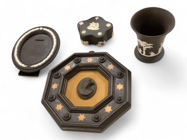 Desk Set with Wedgewood Items Oval frame measures 6.25" x 5".