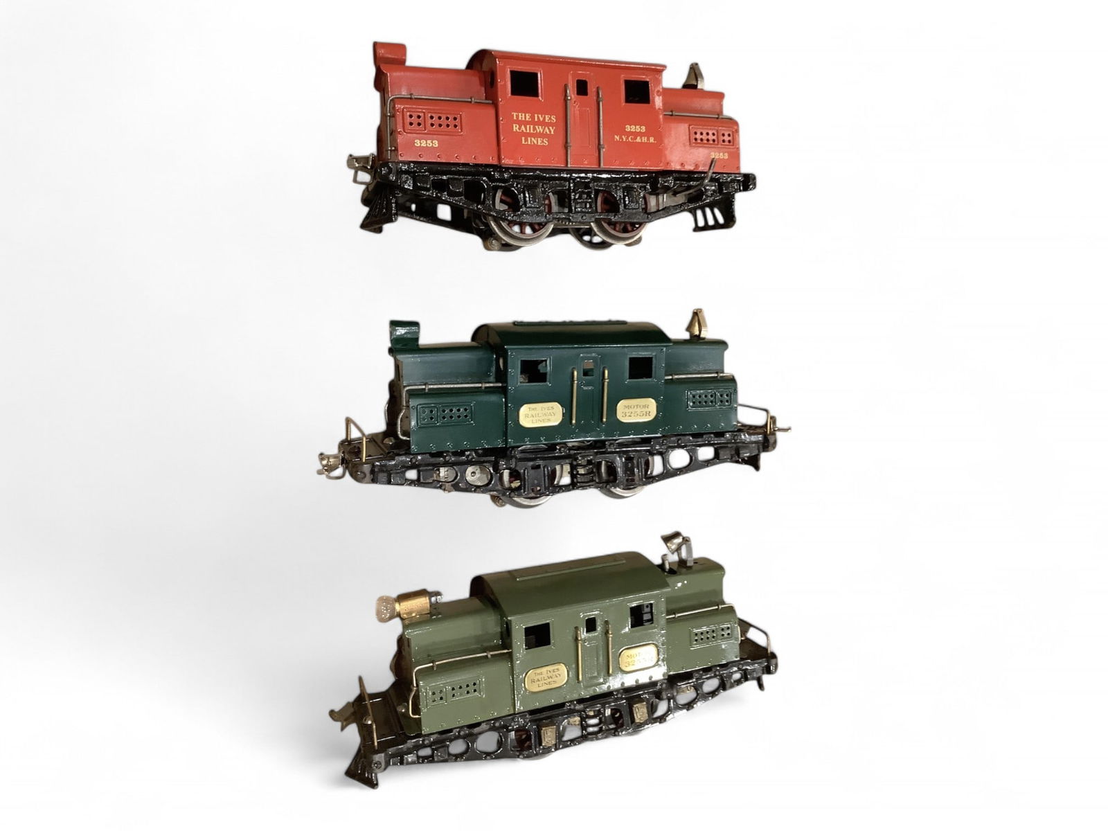 Ives Pre-War O Gauge #3253, 0-4-0 Electric Restored (1 of 1)