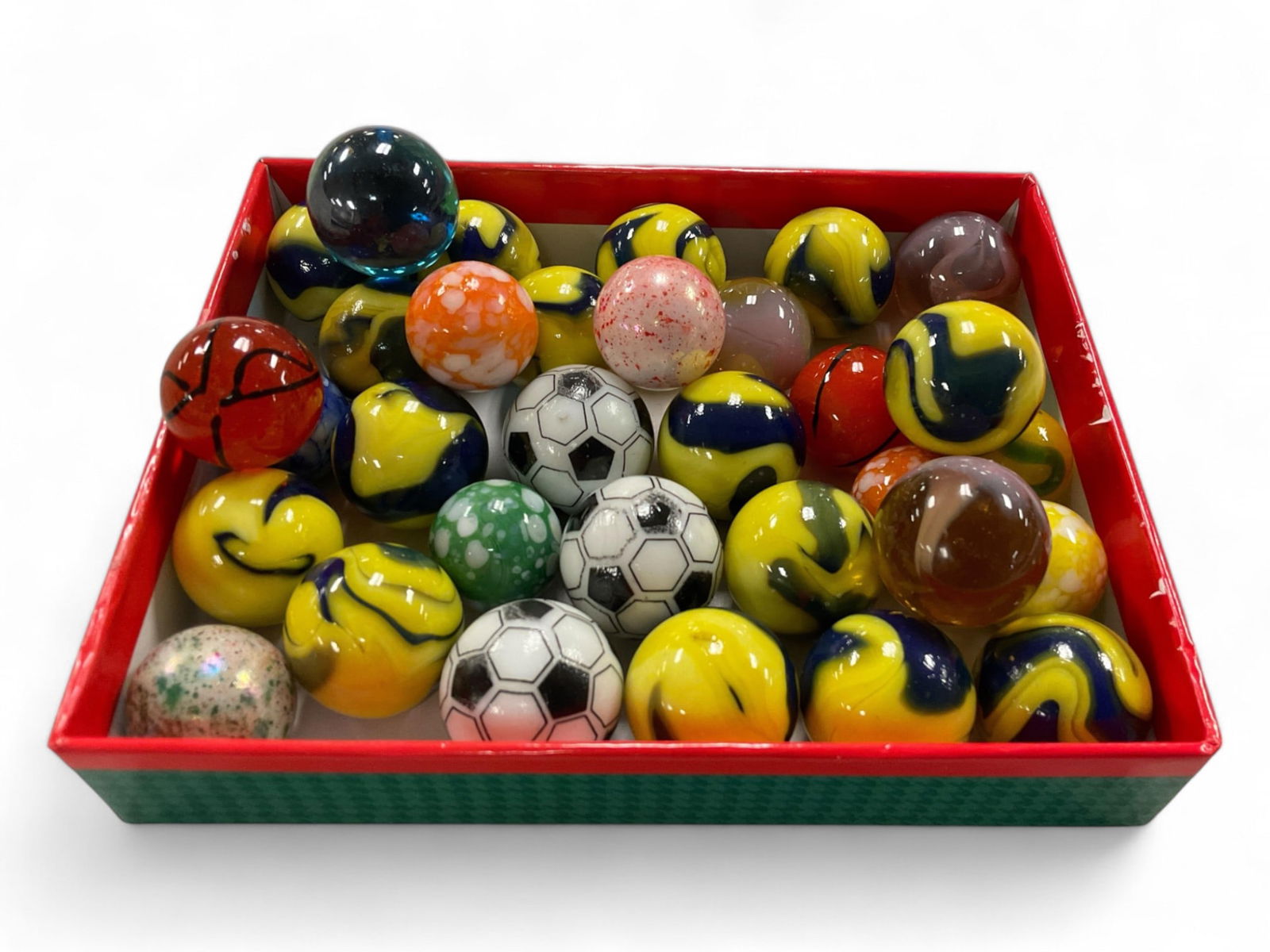 Vintage Colorful Glass Marbles.: Vintage Colorful Glass Marbles.33 count.