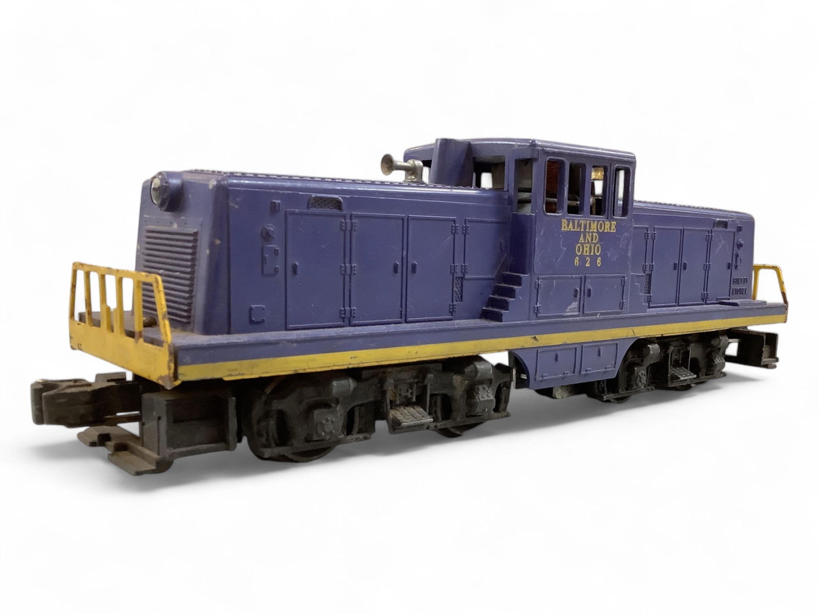 Lionel Postwar "O" Gauge #626 Baltimore and Ohio Diesel Locomotive (1 of 2)