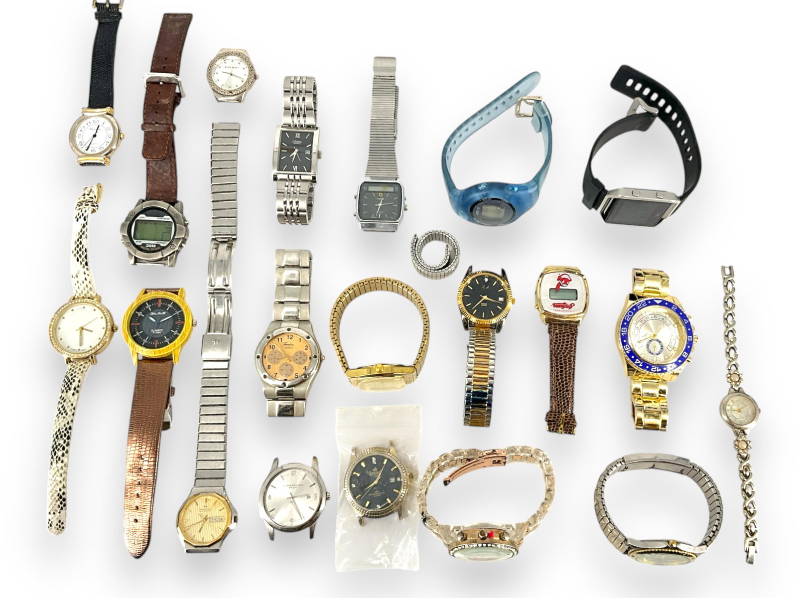 Box Lot Of Watches: Box Lot Of WatchesVarious conditions and styles Inclduing Timex, American Exchange, Citizen, Hamilton, Fitbit & more.
