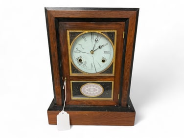 Jerome & Co Mantle Clock ** 16 x 12 x 5 in. (40.6 x 30.5 x 12.7 cm.)
