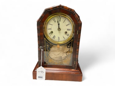 New Haven Mantle Clock ** 14 x 9 1/2 x 4 1/2 in. (35.6 x 24.1 x 11.4 cm.)