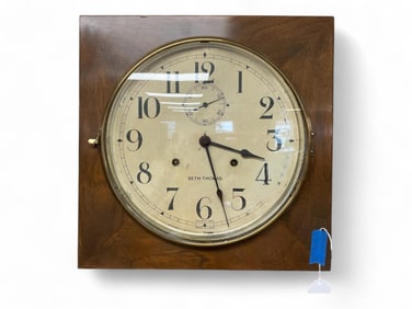 Seth Thomas Mahogany Square Regulator Clock ** 16 x 15 1/2 x 4 1/2 in. (40.6 x 39.4 x 11.4 cm.)