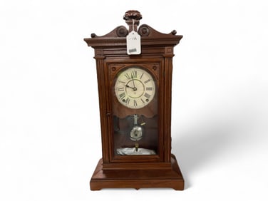 Mahogany Victorian Seth Thomas Mantle Clock** 24 x 13 1/2 x 5 in. (61 x 34.3 x 12.7 cm.)
