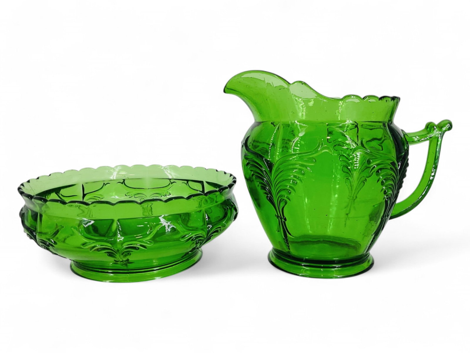 Heisey Grouping of Two Emerald Winged Scroll Items (1 of 1)