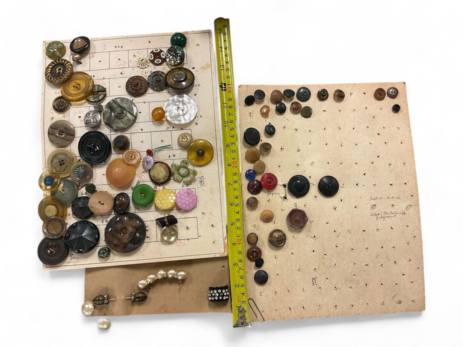 Assorted Vintage Buttons (Includes Plain and Fancy) (1 of 4)