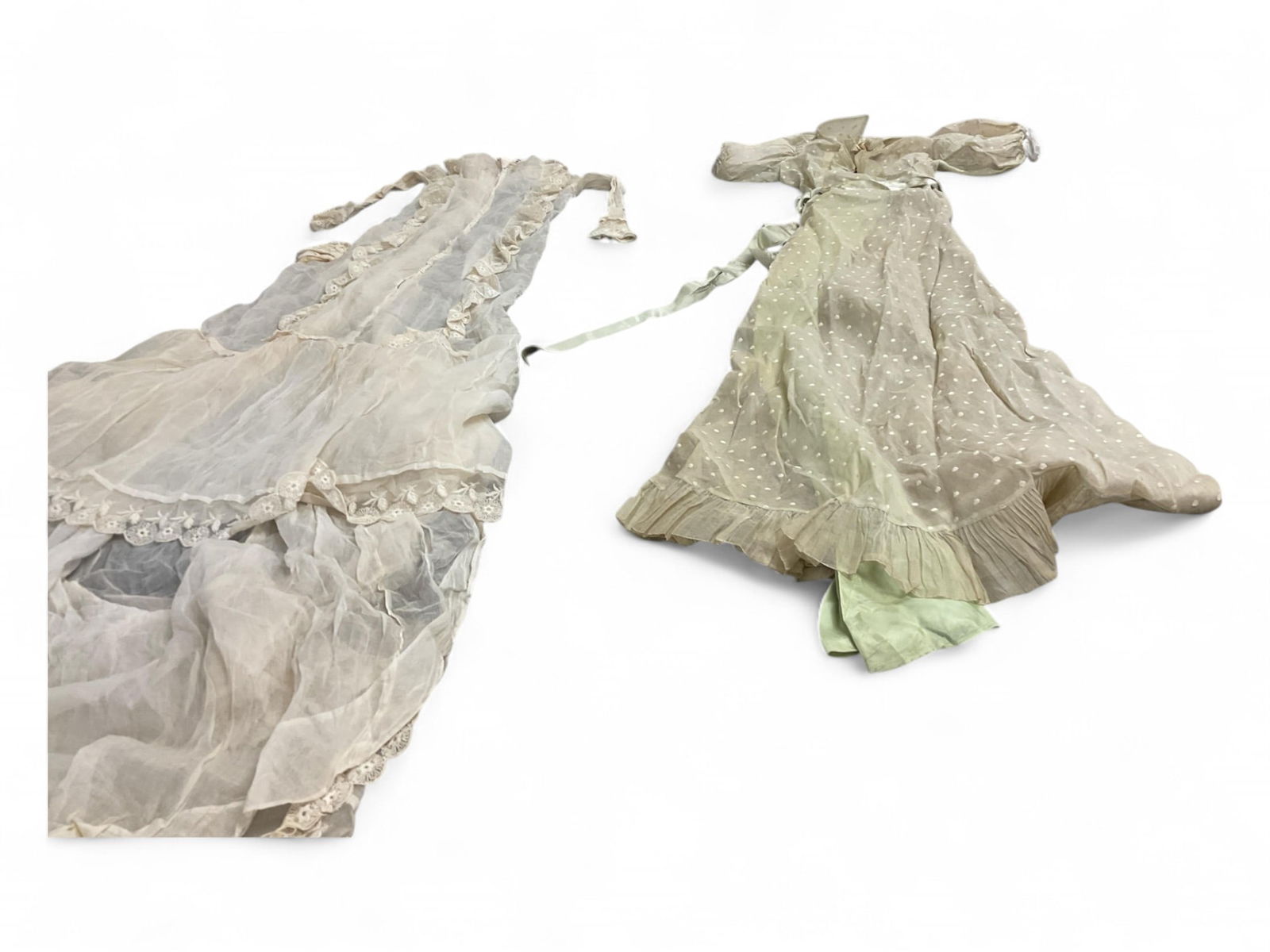 Vintage Wedding Dress and Bridesmaid Dress (1 of 7)