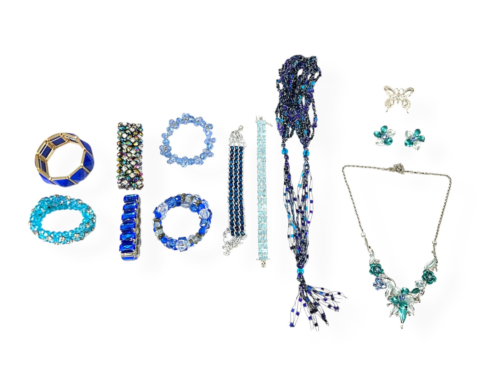 Beautiful Blue: Vintage Fashion Jewelry in Hues of Blue, Gorgeous Silver Bracelet w/Light Blue: Beautiful Blue: Vintage Fashion Jewelry in Hues of Blue, Gorgeous Silver Bracelet w/Light Blue Fashion Crystals Lot contains a pretty silver-tone metal enamel necklace with matching clip-back earrings