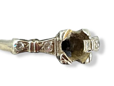 14kt White Gold Ring Mount