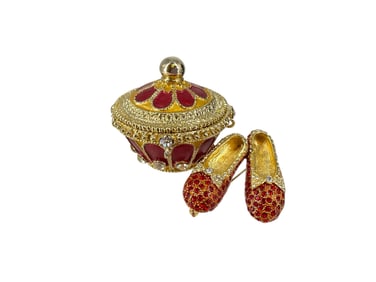 Ruby Slippers Sparkly Pin and Pretty Trinket Box