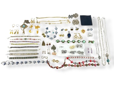 Fashion Jewelry Lot Including Crystal & Glass Beaded Bracelets, Chain Necklaces, Decorative Silver
