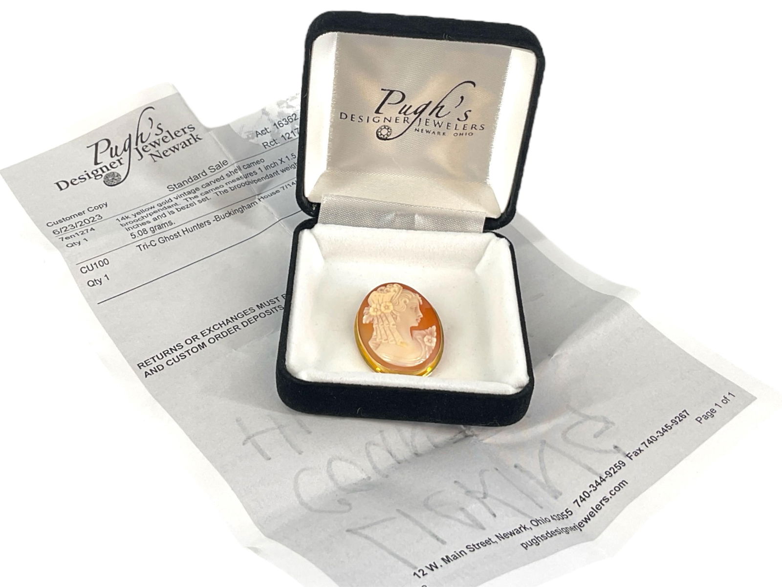 Shell Cameo in 18k Frame - Pin or Pendant (1 of 8)