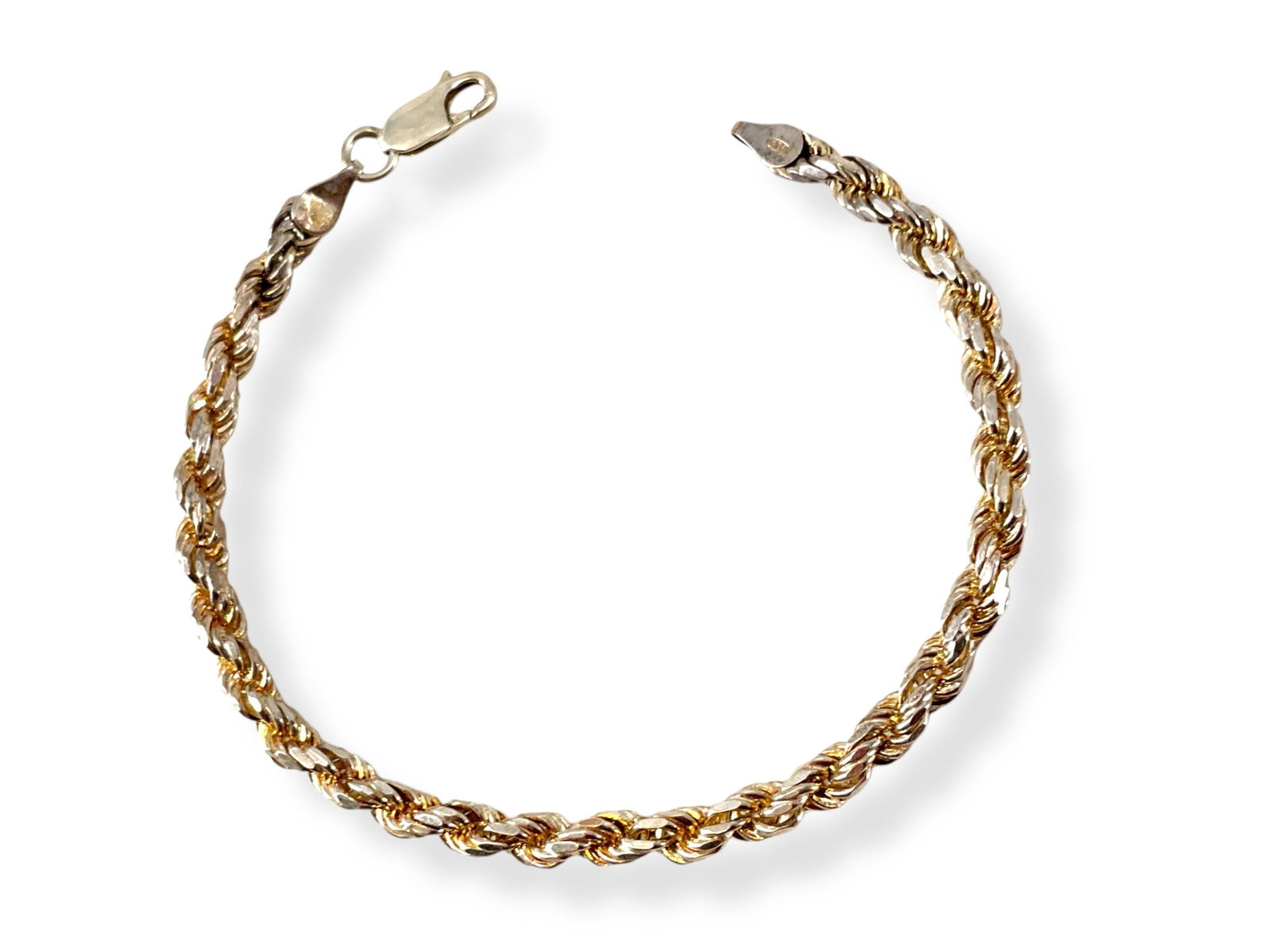 Sterling Silver Bracelet: Sterling Silver Bracelet Stamped and tested sterling silver/925, spiral chain, 7.25" in length, semi-polished finish, 0.365 troy ounces total weight, 4.25mm in width.