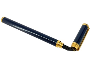 "ST Dupont" Branded Luxury Fountain Pen in Black Lacquer w/18k Nib