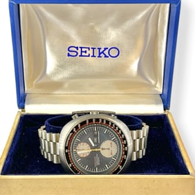 Retro Seiko UFO - Collectible Automatic Mechanical Chronograph