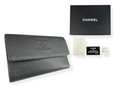 Like New Chanel Vintage Timeless Continental Leather Wallet