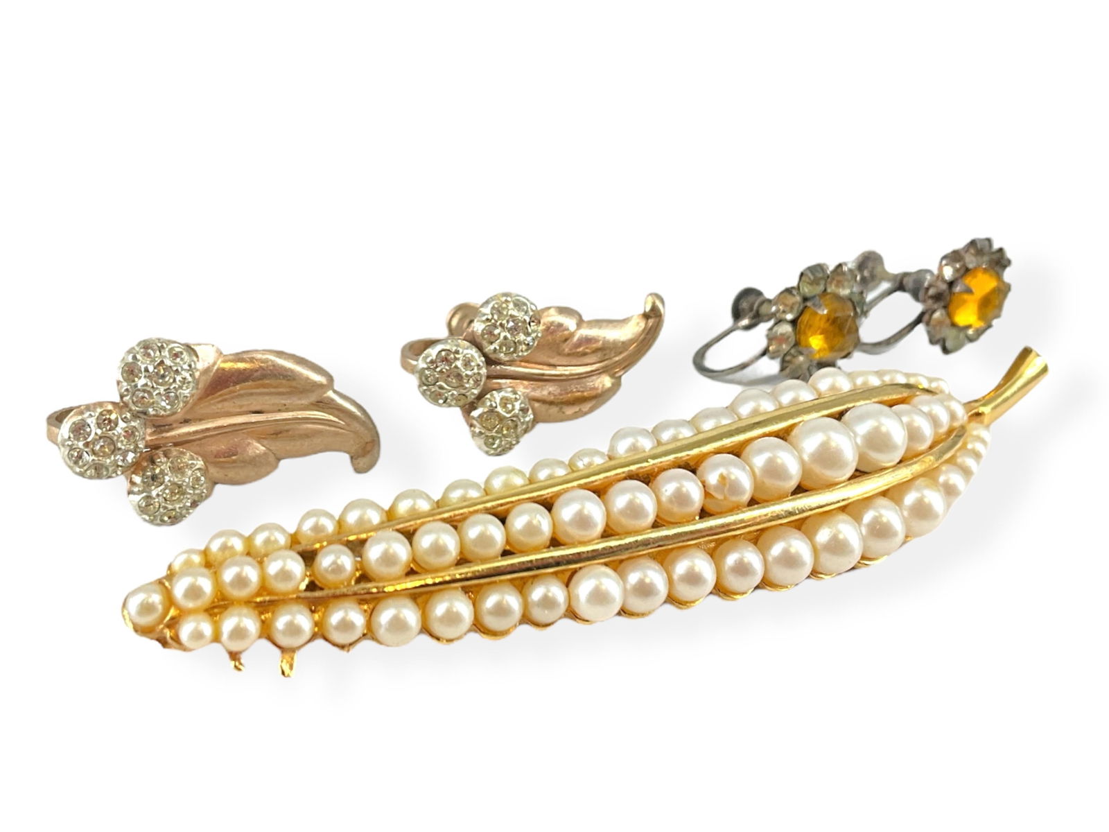 Classy Faux Pearl Leaf Brooch Signed ìCorocraftî and Two Pair of Silver Earrings (1 of 10)