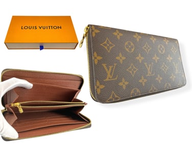 Like New Louis Vuitton Monogram Zippy Wallet