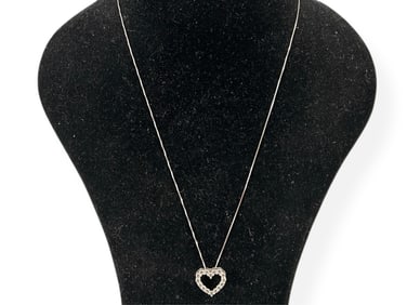 Feminine Heart Necklace in 14k White Gold