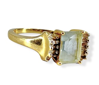 14kt Yellow Gold and Aquamarine Gemstone Ring