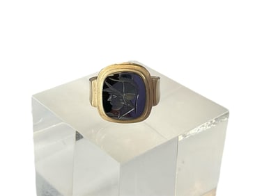 10kt Yellow Gold Intaglio Ring