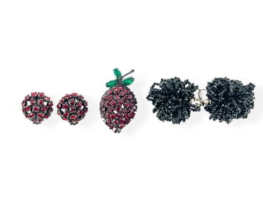 Signed ìWarnerî Berry Pin w/Cluster Earrings, Black Beaded Cluster Earrings