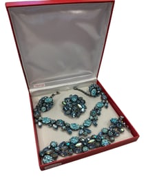 Fabulous Parure of Signed ìRegencyî Jewelry in Shades of Blue
