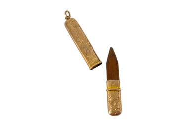 Antique Engraved Small Case w/Pencil