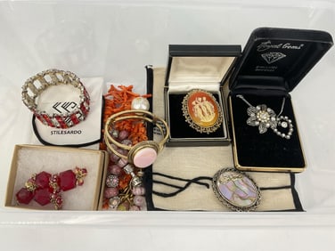 Assortment of Fashion Jewelry & Accessories