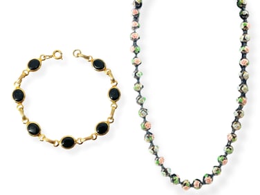 Attractive CloisonnÈ Necklace w/Pink Floral Designed Flowers & Black Background and an Onyx Fashion