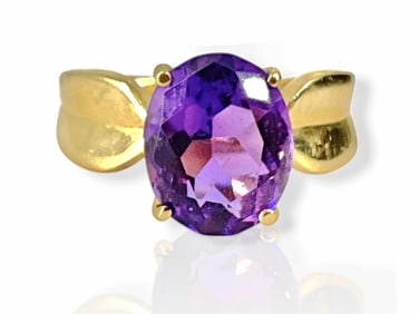14k Amethyst Solitaire Ring