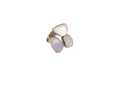 Sterling Silver Ring with White Mother-of-Pearl