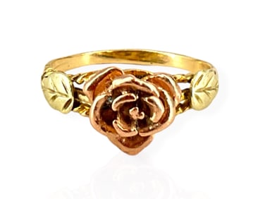 10kt Gold Ring - Floral Design