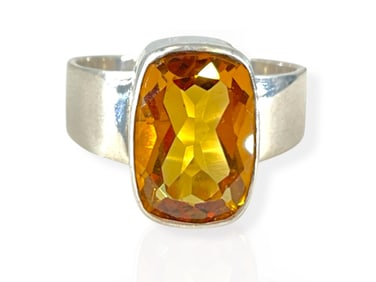 Sterling Silver Ring w/Faceted Citrine