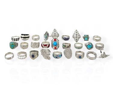 Over 25 Fashion Rings in Approx Size 8