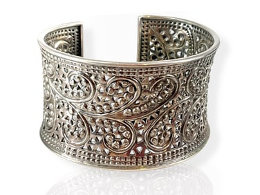 Large "Samuel B" Signed Bracelet in Sterling w/Intricate Silver Work